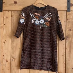 Embroidery fall dress